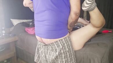 9 Months Pregnant Babe Destroyed with Doggystyle and Missionary Creampie Cumshot