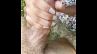 Quick fuck outdoor CREAMPIE young brunette grosse bite foot fetish forest risk public