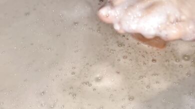 Soapy Soles Destroyed By Gushing Foam Choked Bubbles Amateur Feet Tease