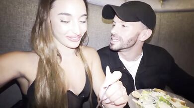 Sara Diamante Recognized By Fan In London Hotel For A Wet Amateur Blowjob Doggystyle