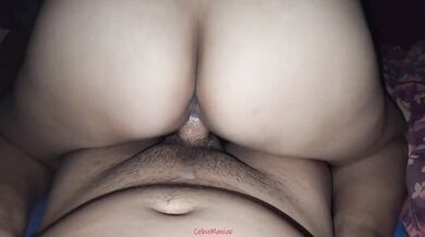 Horny Chubby Pinay MILF Stepmom Wakes Me Up For Early Morning Creampie And Cumshot