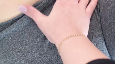 Oil Massage Destroyed Her With Vibrator and Real Orgasm