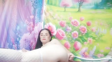 Beautifull Girl Hana Naked Sexy In Makeup With Big Ass Verified Amateur