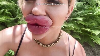 Fake Lips Destroyed Bimbo With Big Fake Tits Gushing