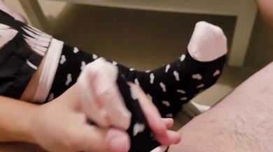 Socksjob Queen Uses Black And White Heart Socks On Lucky Slave Onlyfans Mistress Darkshine