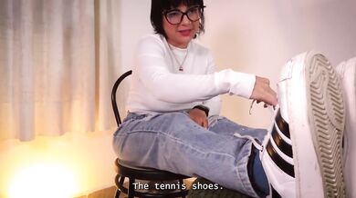 Feast your eyes on my beautiful feet exclusive HD porn