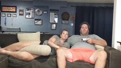 BBW amateur couple eating pussy and blowjob while he plays PS5 ending in a gushing cumshot