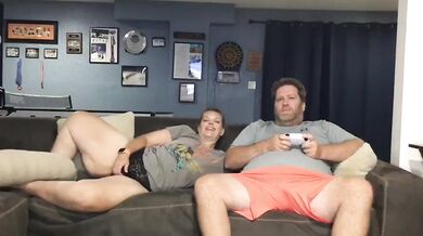 BBW amateur couple eating pussy and blowjob while he plays PS5 ending in a gushing cumshot