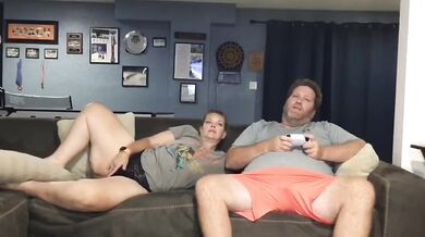 BBW amateur couple eating pussy and blowjob while he plays PS5 ending in a gushing cumshot
