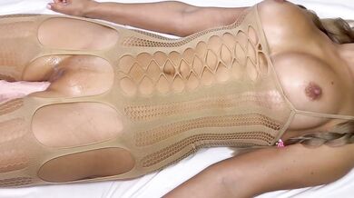 Broken Sex Machine Destroyed My Shaking Orgasm