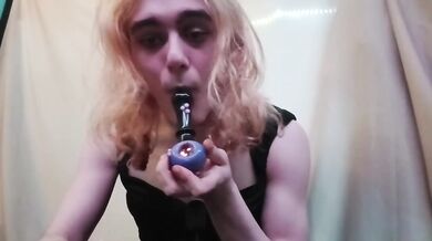 Smoking Sesh With New Toy Destroyed Gushing Pt1