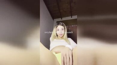 18 Year Old Blonde Amateur Smashes Creampie On Live Stream Pushes It Out NASTY