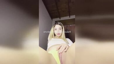 18 Year Old Blonde Amateur Smashes Creampie On Live Stream Pushes It Out NASTY