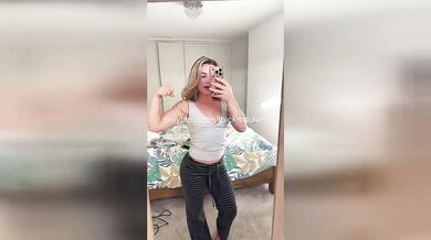 18yo Gym Thot Stretching Accident Squirts All Over Floor Live Leak
