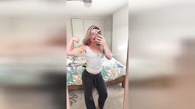 18yo Gym Thot Stretching Accident Squirts All Over Floor Live Leak