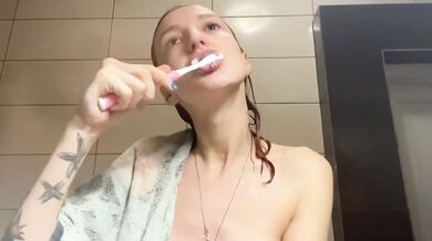 Huge shaking tits and mouth jerking with big natural tits and solo tease denial