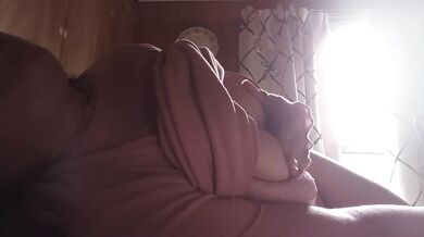 Japanese チクニー voice masturbation gushing big tits solo female amateur bbw