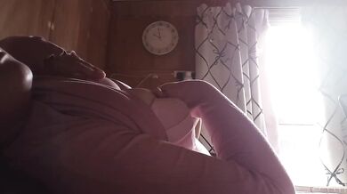 Japanese チクニー voice masturbation gushing big tits solo female amateur bbw