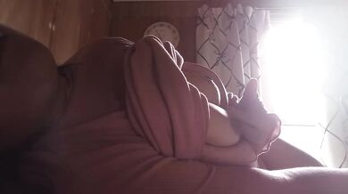 Japanese チクニー voice masturbation gushing big tits solo female amateur bbw