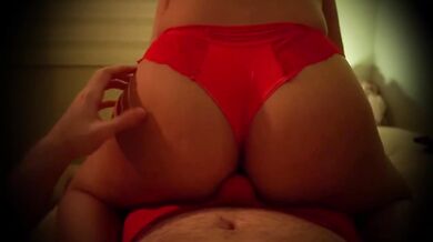 Accidental Cumshot While Grinding Her Big Ass Doggystyle From Behind
