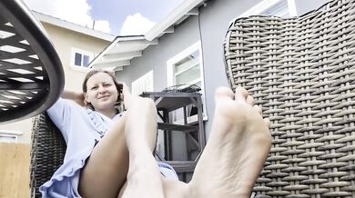 Russian Femdom Mistress Feet Worship Bare Feet Cumming Every Day