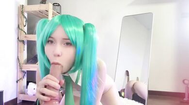 Miku Destroyed After Concert Hentai Cosplay Dildo Machine Schoolgirl Squirting