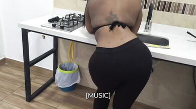 Ebony Stepsister Asks How To Dress For The Date Destroyed By Deep Throat