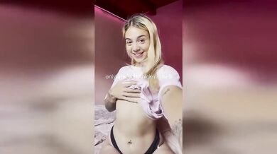 18 Year Old Virgin First Creampie POV Begged No Condom Big Ass Blonde