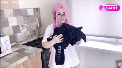 My Stupid Step-Sister Got Stuck in the Washing Machine and I Fucked Her
