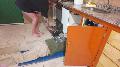 Verified Amateur Latina Slut Wife Gets Destroyed By Plumber Fucking Deepthroat Handjob Cum In Mouth On Face