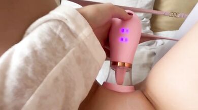 Shaking Orgasm Testing Sex Toy Licking Pussy Pump Pussy Female POV