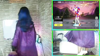 Gamer Girl Raven Destroyed By Fast Sex Machine Playing Fortnite Culo Grande