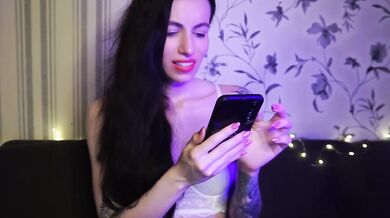 Brunette Verified Amateur Domina Sph Humiliation Laughs At Your Small Dick