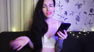 Brunette Verified Amateur Domina Sph Humiliation Laughs At Your Small Dick