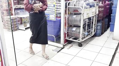 DI INDOMART SAMA CEWEK KANTORAN PUBLIC FLASHING BIG ASS