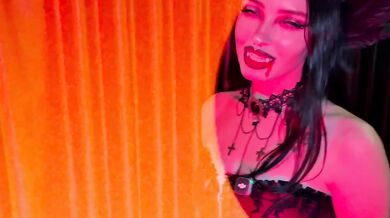 Hungry Vampiress Grants Last Wish Throat Ass Fuck for Cutie
