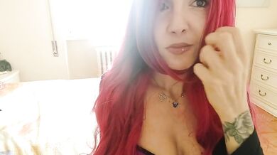 Mom Milf Nose Fetish Kink Picking Big Boogers Amateur Face