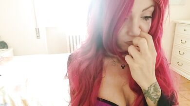 Mom Milf Nose Fetish Kink Picking Big Boogers Amateur Face