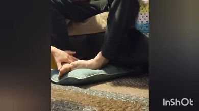 Submissive Wife Kneels To Worship His Cock While He Games Against Valkyrie Queen
