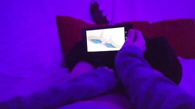 Redhead Amateur Teen Masturbating Watching Uncensored Lesbian Hentai Yuri At Home