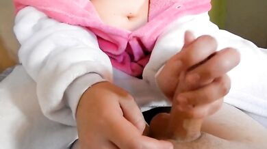 Sweet Russian Girl Gushes Watery Grease During Gentle Handjob