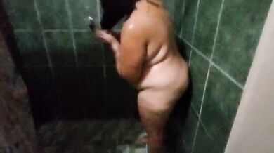 Tired BBW MILF Destroyed In Bath Gushing Cum Solo Amature Chubby