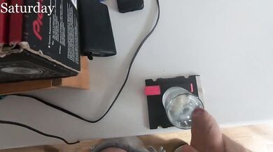 Real Couple Homemade Girlfriend Chokes On Frozen Cum Loads From Glass
