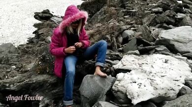 Teen Stripping Outside Destroyed by Puffy Jacket up to Nude Angel Fowler