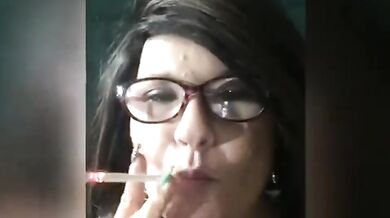 Smoking Fetish MILF JADE Gushing Smoker Solo Amateur Brunette Exclusive