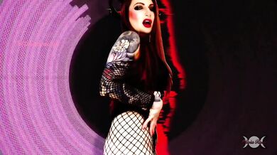 Succubus Demon Femdom Mindfuck Mesmerize Joi Tattoo Horns Fangs Free Preview