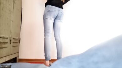 Young German Amateur Girl Fills Jeans With Piss While Peeing