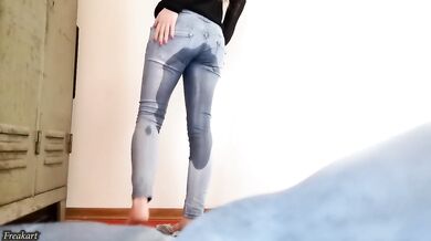 Young German Amateur Girl Fills Jeans With Piss While Peeing