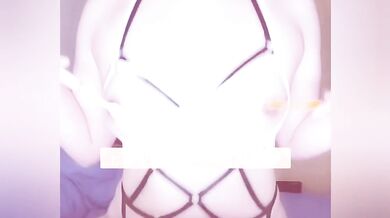 Japanese Amateur Nipple Masturbation With Electric Toothbrush Gushing Orgasm