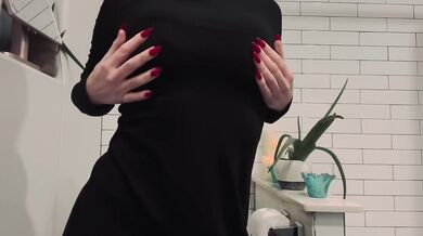 Redhead MILF Striptease Assworship Stockings Nails Destroyed